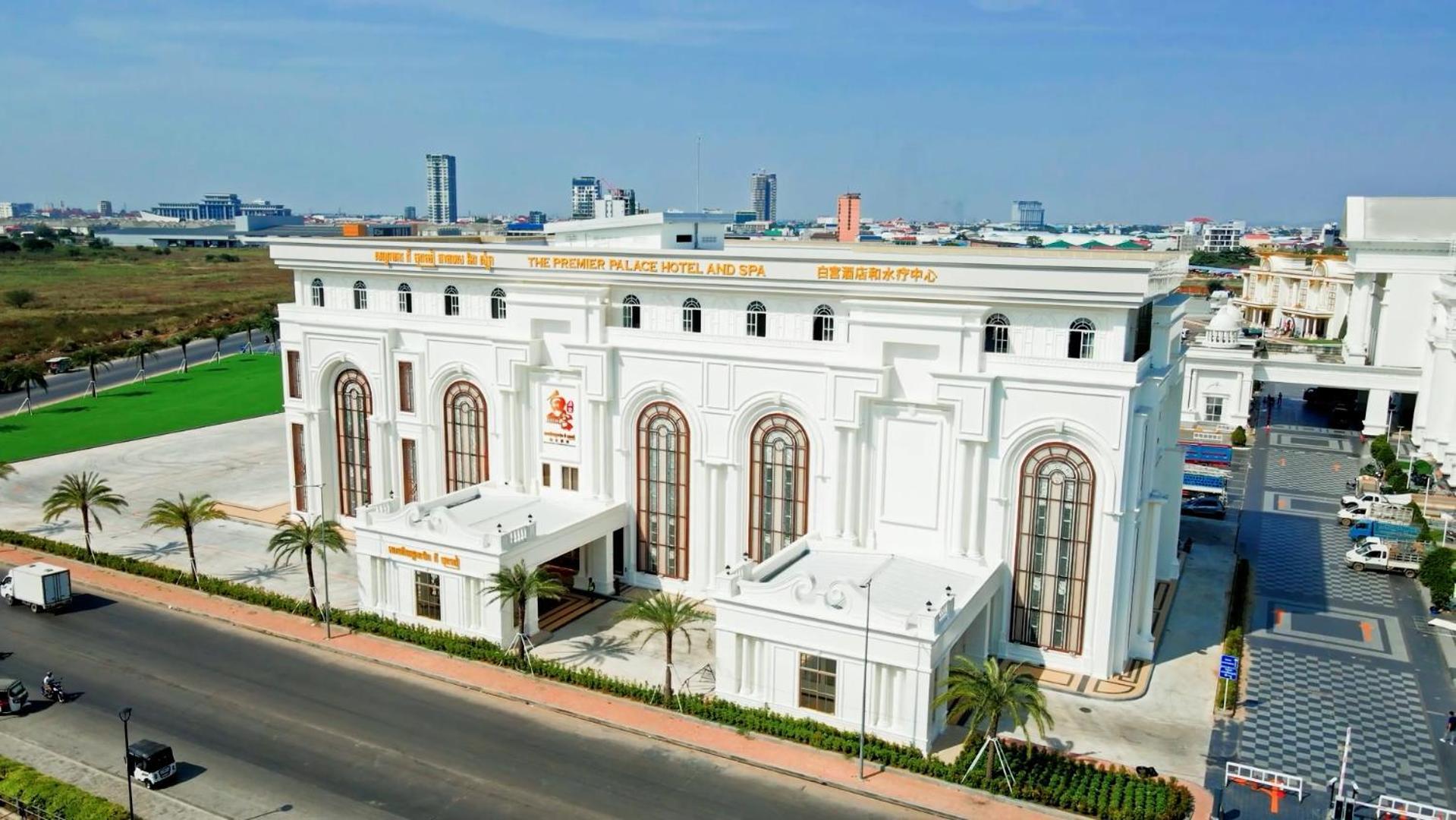 The Premier Palace Hotel And Spa Phnom Penh Eksteriør bilde